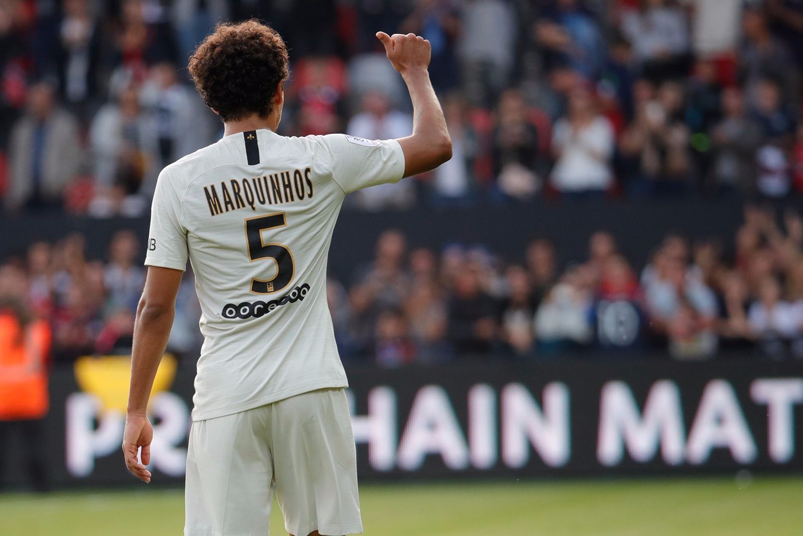 关于甘冈遭遇连败，法甲保级形势严峻的信息