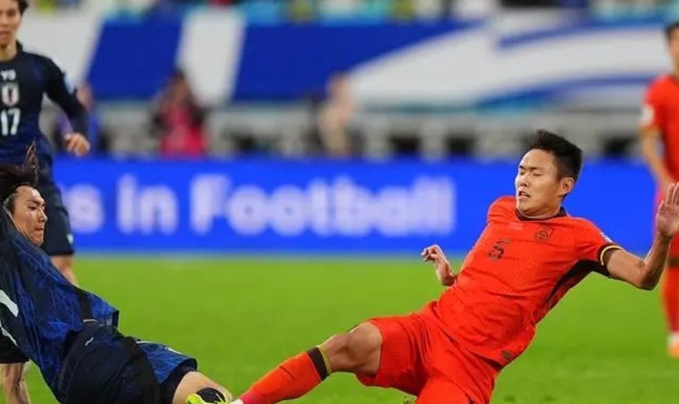 包含中超球队为争夺胜利展现出顽强拼搏的精神的词条