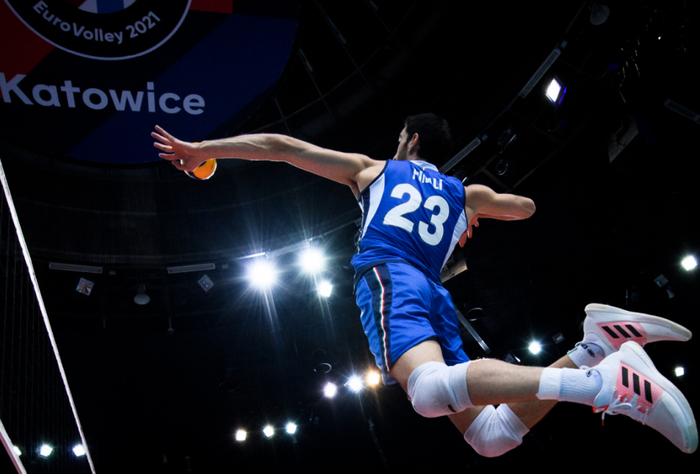 包含斯洛文尼亚队取得惊人反超，实现逆袭的词条