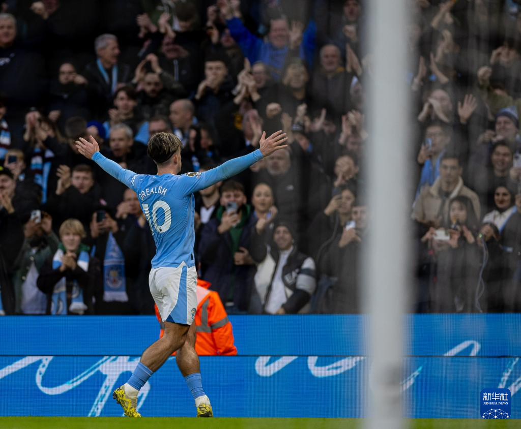 曼城主场大胜水晶宫，保持不败纪录