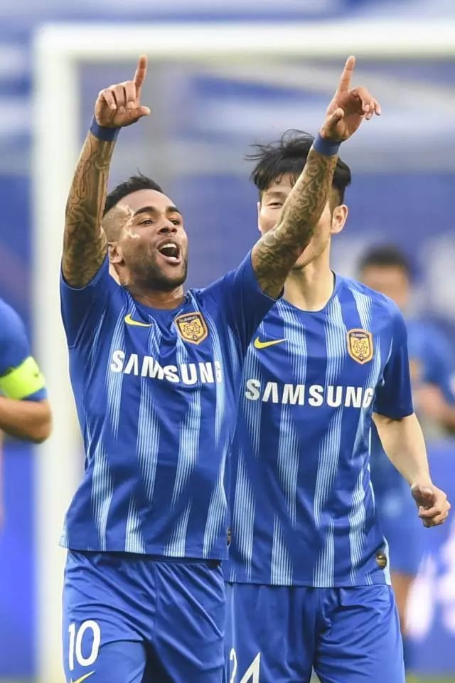 苏宁战胜富力，挺进积分榜榜首位置的简单介绍